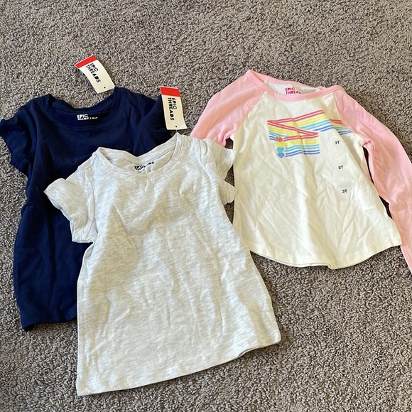 Girl's 3T Sweater Leggings Bundle - Picture 6 of 9